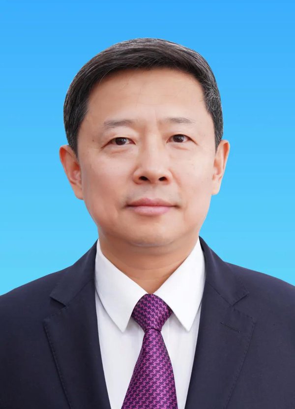 中央决定，四东说念主同日接事！